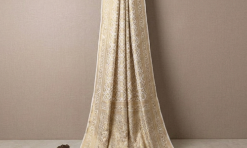 Dyeable Symmetrical Jaquard Satin Saree with Heavy Pallu