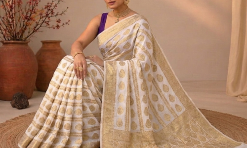 Dyeable Vertical Striped Jaal Jaquard Georgette Saree with Heavy Pallu