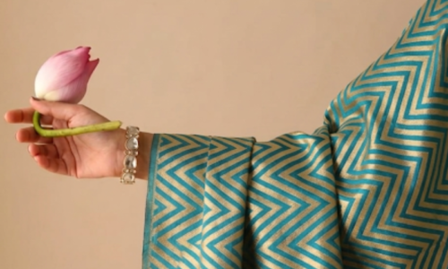 Zig-Zag Pattern Golden Zari on Sky Blue Pure Banarasi Silk 2