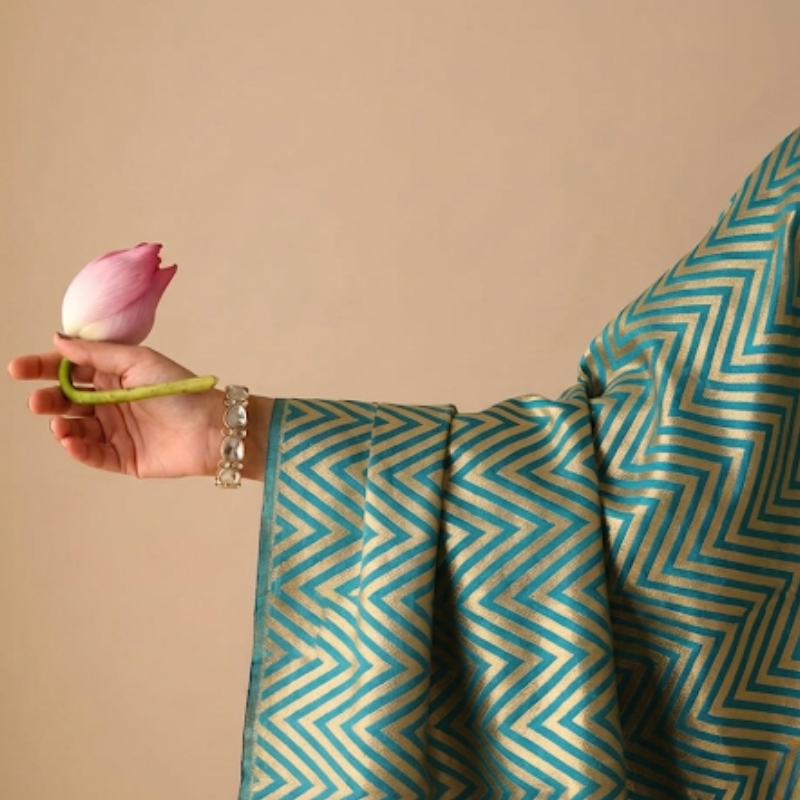 Zig-Zag Pattern Golden Zari on Sky Blue Pure Banarasi Silk 2