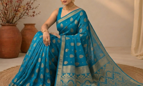 Dyeable Boota Jaquard Crepe Saree with Heavy Pallu