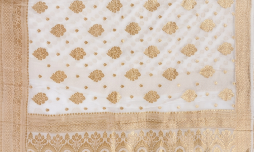 Dyeable Boota Jaquard Crepe Saree with Heavy Pallu